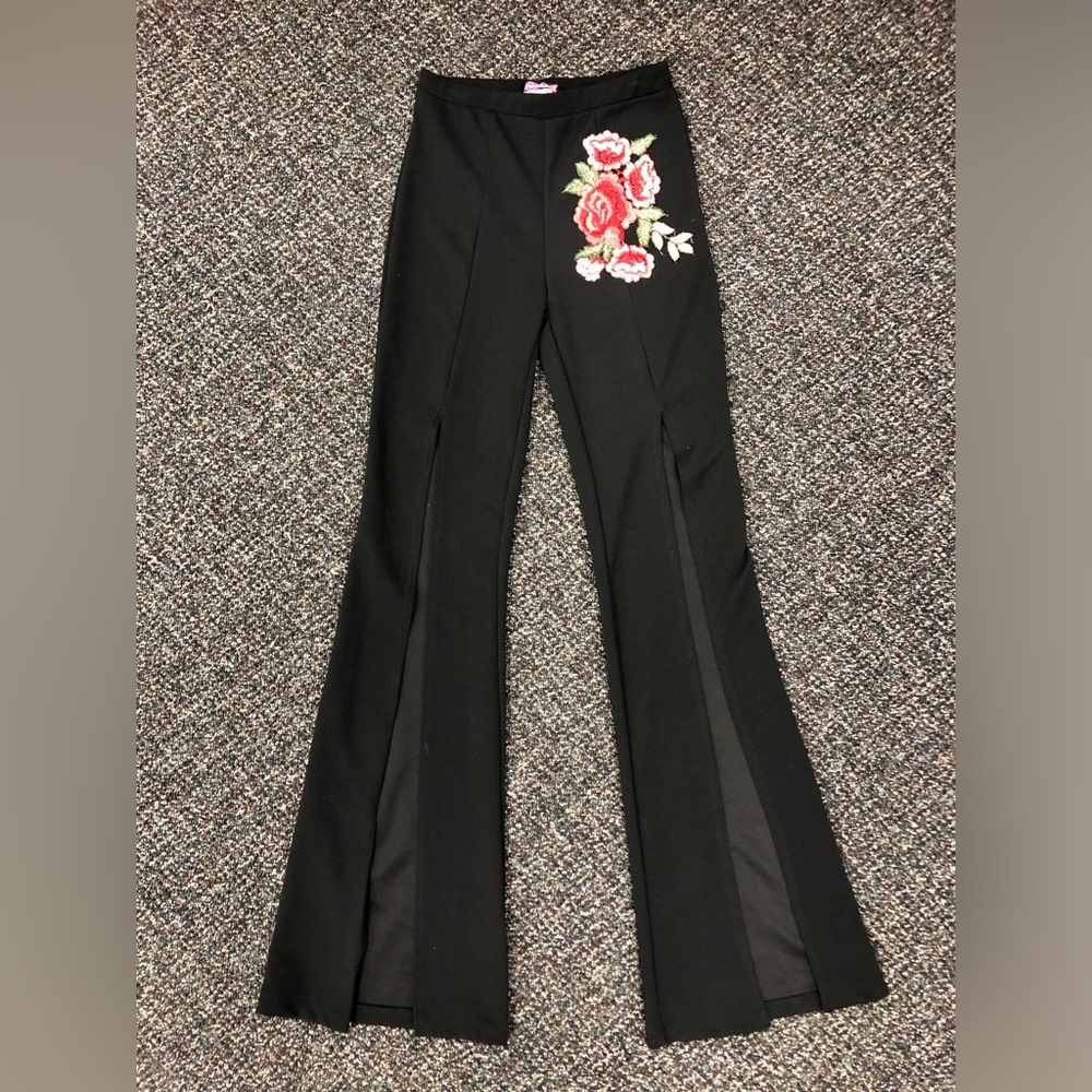 Women’s XS Slit Leg Flare Pants